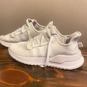 Women’s Adidas U-path run sneakers size 7